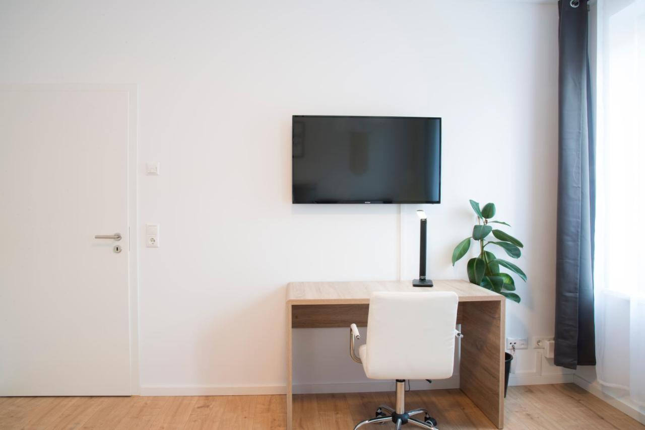 Schoene Ferienwohnung 78M2, 3 Schlafzimmer, 2 Baeder, Zentrumnah, 1Og Эрфурт Экстерьер фото