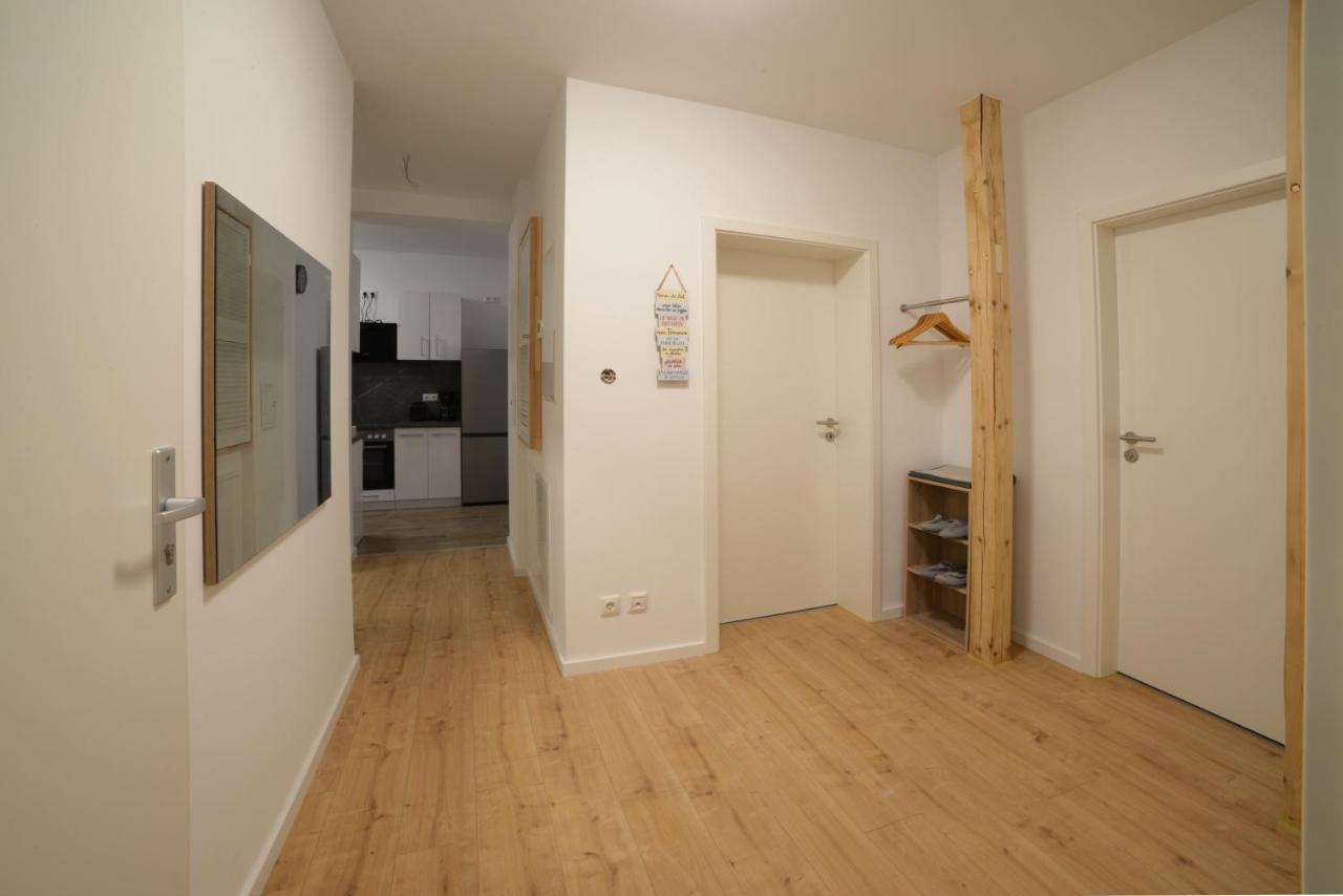 Schoene Ferienwohnung 78M2, 3 Schlafzimmer, 2 Baeder, Zentrumnah, 1Og Эрфурт Экстерьер фото