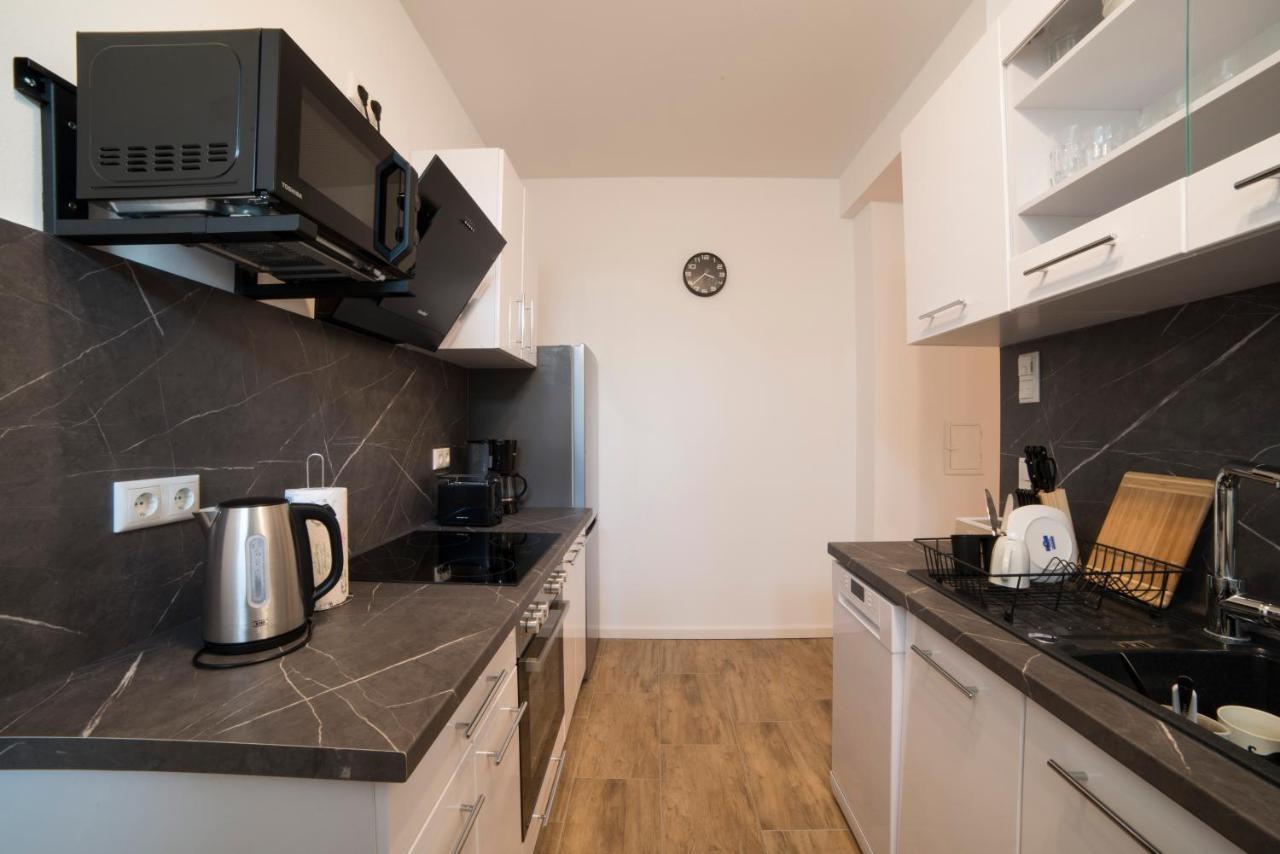 Schoene Ferienwohnung 78M2, 3 Schlafzimmer, 2 Baeder, Zentrumnah, 1Og Эрфурт Экстерьер фото