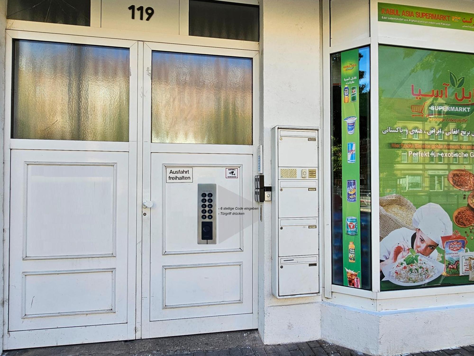 Schoene Ferienwohnung 78M2, 3 Schlafzimmer, 2 Baeder, Zentrumnah, 1Og Эрфурт Экстерьер фото